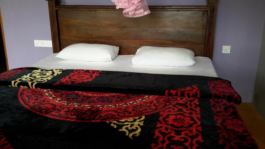 Raveena Guest House Ella Quarto foto